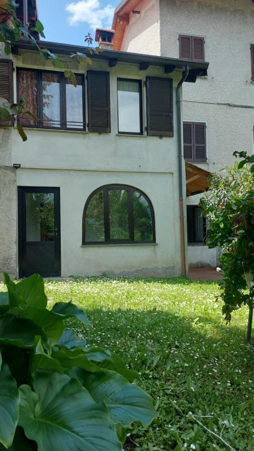 La Casa Del Nonno Franco Villa Colico Bagian luar foto