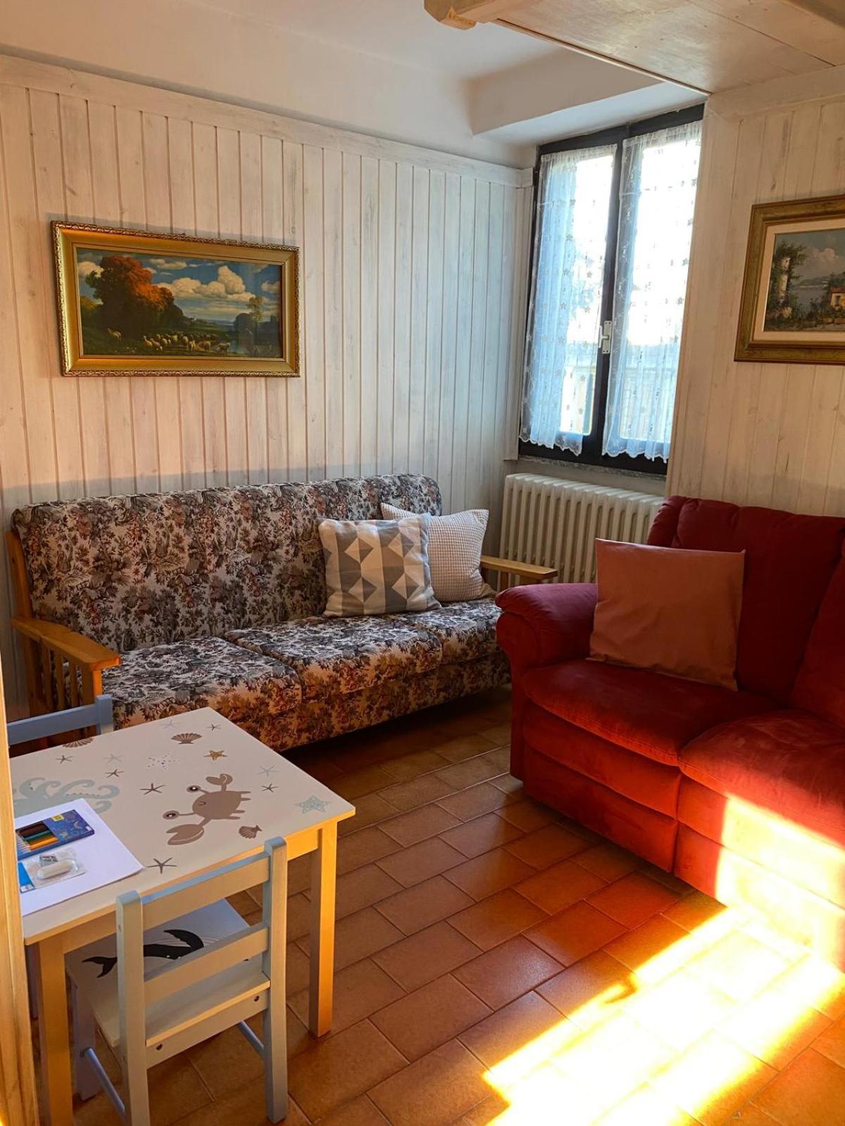 La Casa Del Nonno Franco Villa Colico Bagian luar foto